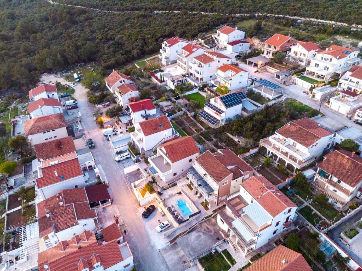 Villa Maris สเวติ เปตาร์ ภายนอก รูปภาพ